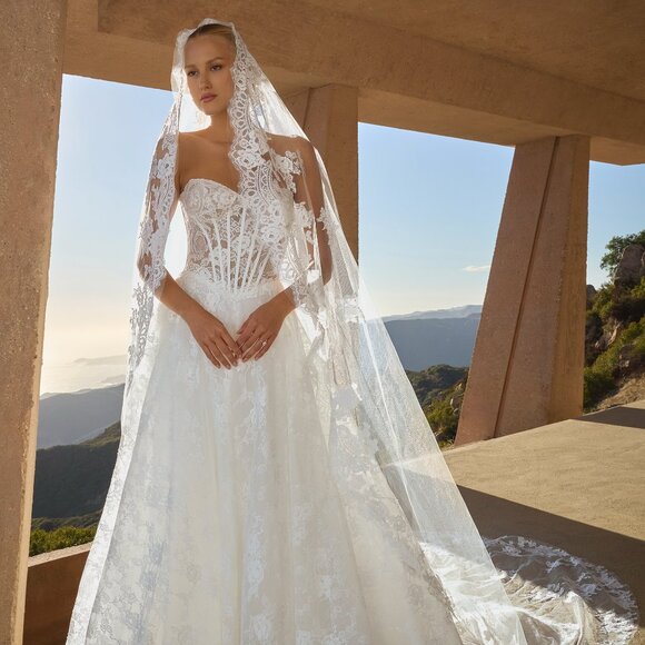 Lou Veil Fingertip - Picture 1 of 2